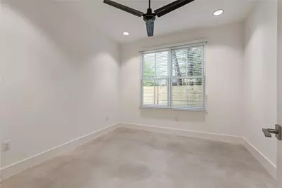 408 W 38 1/2 Street #3, Austin, TX 78705 - Photo 29
