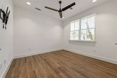 408 W 38 1/2 Street #3, Austin, TX 78705 - Photo 19