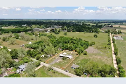 335 County Road 352, Gause, TX 77857 - Photo 3