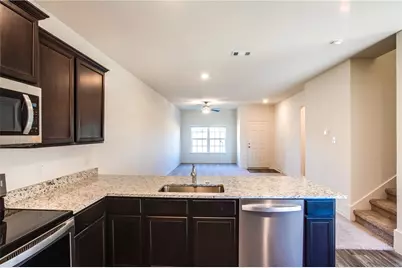 14201 Prairie Sod Lane, Elgin, TX 78621 - Photo 11