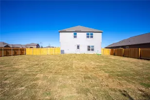14201 Prairie Sod Ln, Elgin, TX 78621 - Photo 27