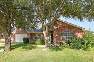 400 Ranier Ln, Round Rock, TX 78665 - Photo 3