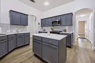400 Ranier Ln, Round Rock, TX 78665 - Photo 13