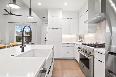 2104 E 2nd Street #1, Austin, TX 78702 - Photo 13