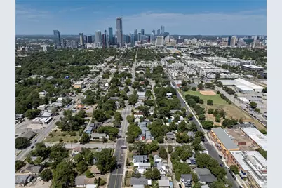 2104 E 2nd Street #1, Austin, TX 78702 - Photo 35