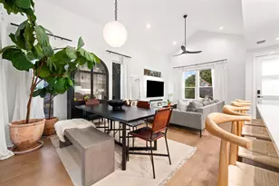 2104 E 2nd St, Austin, TX 78702 - Photo 9