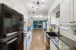 4902 Duval Rd, Austin, TX 78727 - Photo 9