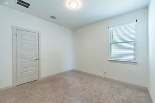 10801 Meris Ln, Austin, TX 78754 - Photo 15