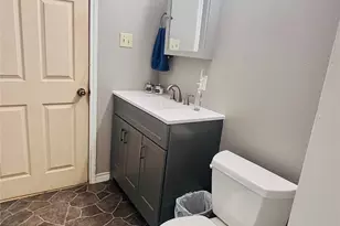 105 Tom Tom, Smithville, TX 78957 - Photo 27