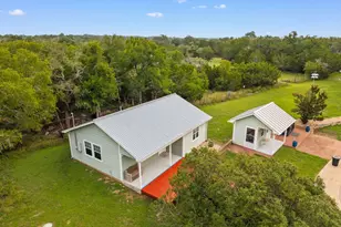 203 Grande St, Driftwood, TX 78619 - Photo 5