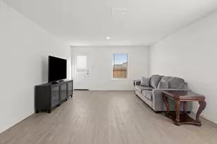 539 Commander Abbott Dr, Jarrell, TX 76537 - Photo 13