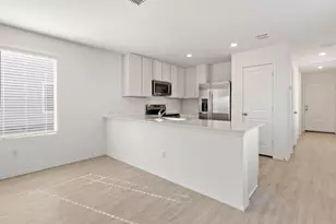 539 Commander Abbott Dr, Jarrell, TX 76537 - Photo 9