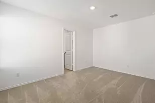 539 Commander Abbott Dr, Jarrell, TX 76537 - Photo 21