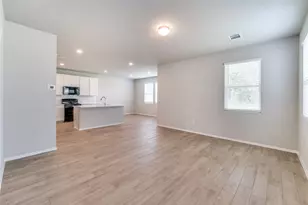 68 Bent Trl Ln, Georgetown, TX 78628 - Photo 5