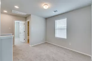 68 Bent Trl Ln, Georgetown, TX 78628 - Photo 13