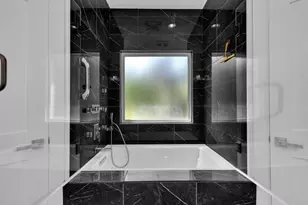 326 Coventry Rd, Spicewood, TX 78669 - Photo 19