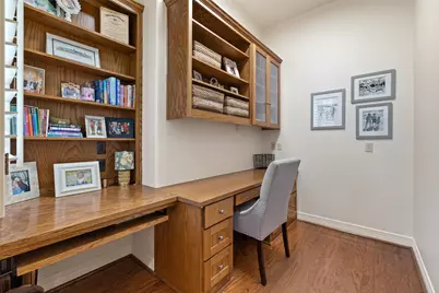 5 Water Front Avenue, Lakeway, TX 78734 - Photo 19