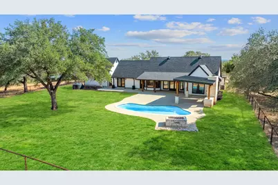404 County Road 421, Spicewood, TX 78669 - Photo 3