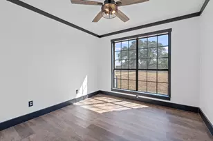 404 Co Rd 421, Spicewood, TX 78669 - Photo 23