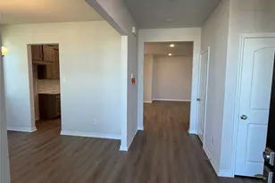 237 Leeland Dr, Liberty Hill, TX 78642 - Photo 3