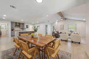 6809 Lunar Dr, Austin, TX 78745 - Photo 9