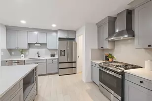 6809 Lunar Dr, Austin, TX 78745 - Photo 17