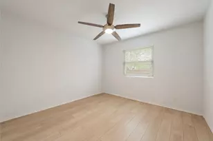 6809 Lunar Dr, Austin, TX 78745 - Photo 23