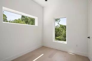 2609 Davis Ln, Austin, TX 78745 - Photo 13