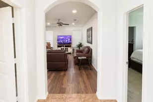 243 Druse Ln, Jarrell, TX 76537 - Photo 5