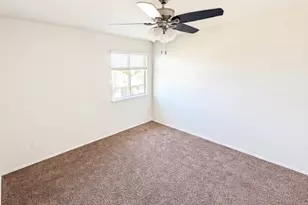 243 Druse Ln, Jarrell, TX 76537 - Photo 25