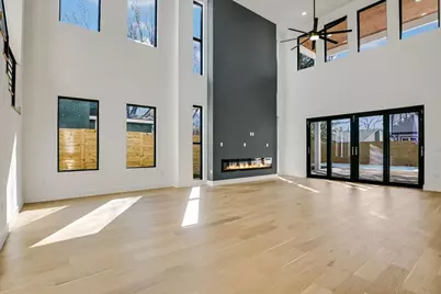1901 W Saint Johns Avenue, Austin, TX 78757 - Photo 3