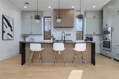 1901 W Saint Johns Avenue, Austin, TX 78757 - Photo 7