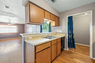5807 Spring Meadow Rd, Austin, TX 78744 - Photo 13