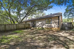11901 Oak Knoll Dr, Austin, TX 78759 - Photo 17