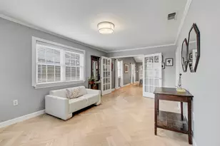 2104 W 10th St, Austin, TX 78703 - Photo 5