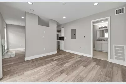 935 La Posada Drive #144, Austin, TX 78752 - Photo 15