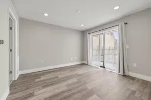 935 La Posada Dr, Austin, TX 78752 - Photo 13