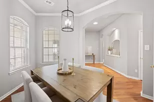 9305 Donner Ln, Austin, TX 78749 - Photo 5