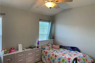 1900 Scofield Ridge Pkwy, Austin, TX 78727 - Photo 11