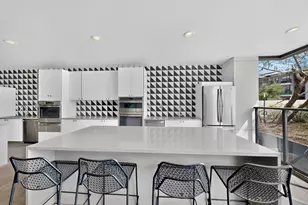 800 Embassy Dr, Austin, TX 78702 - Photo 35