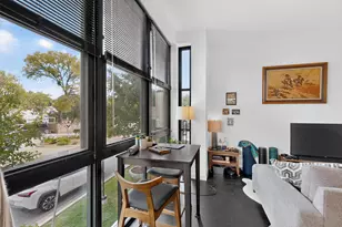 800 Embassy Dr, Austin, TX 78702 - Photo 11