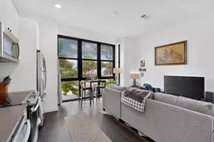 800 Embassy Dr, Austin, TX 78702 - Photo 5
