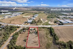 1607 E 4th St, Taylor, TX 76574 - Photo 19