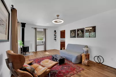 1607 E 4th Street, Taylor, TX 76574 - Photo 1