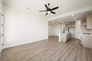 220 High Vly Dr, Liberty Hill, TX 78642 - Photo 9
