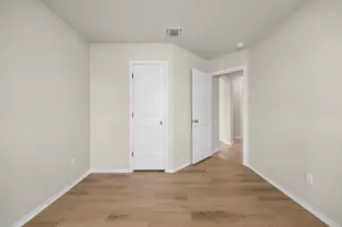 101 Plata Ln, Jarrell, TX 76537 - Photo 9