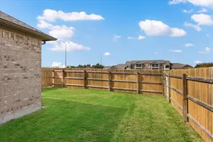 2500 Forest Creek Dr, Round Rock, TX 78665 - Photo 19