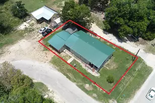 7 River St, Prairie Lea, TX 78661 - Photo 3