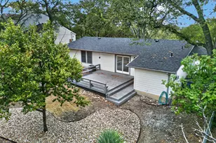 2703 Princeton Dr, Austin, TX 78741 - Photo 23