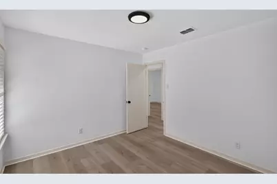 2703 Princeton Drive, Austin, TX 78741 - Photo 15
